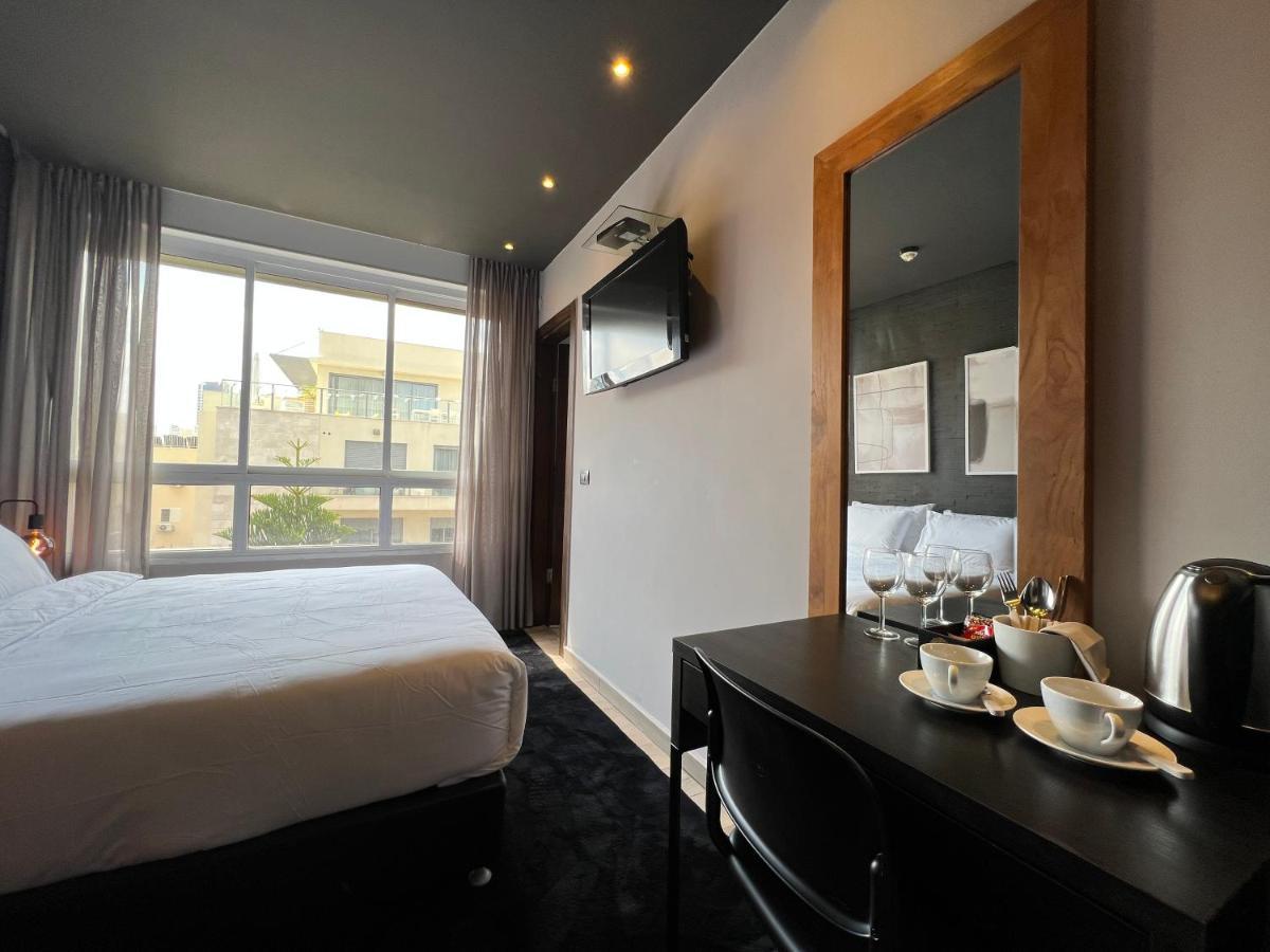 Beer Garden Hotel เทลอาวีฟ ภายนอก รูปภาพ
