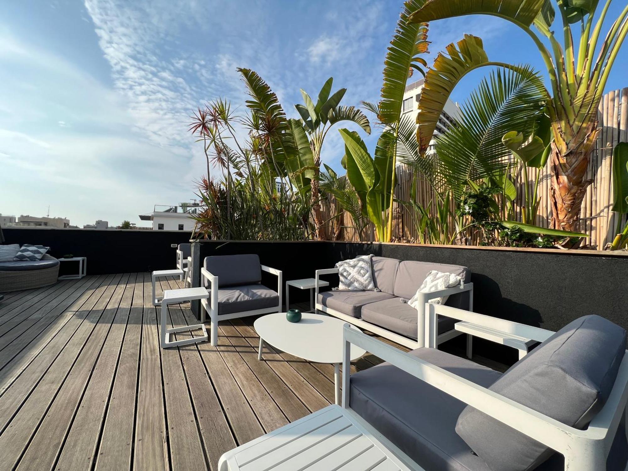 Beer Garden Hotel เทลอาวีฟ ภายนอก รูปภาพ