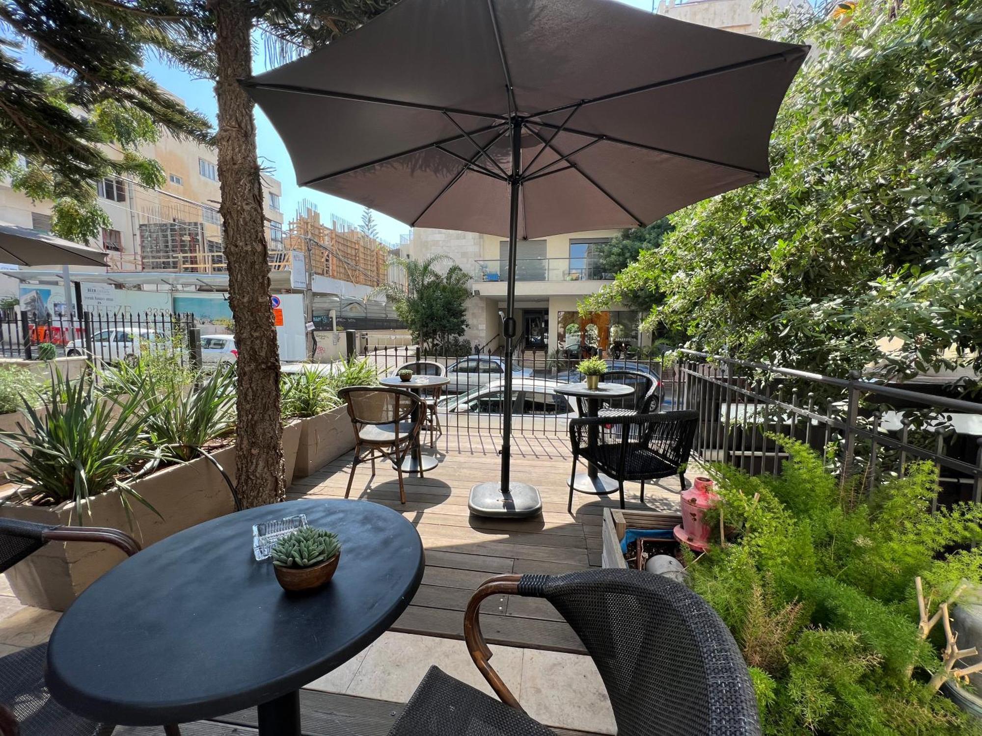 Beer Garden Hotel เทลอาวีฟ ภายนอก รูปภาพ